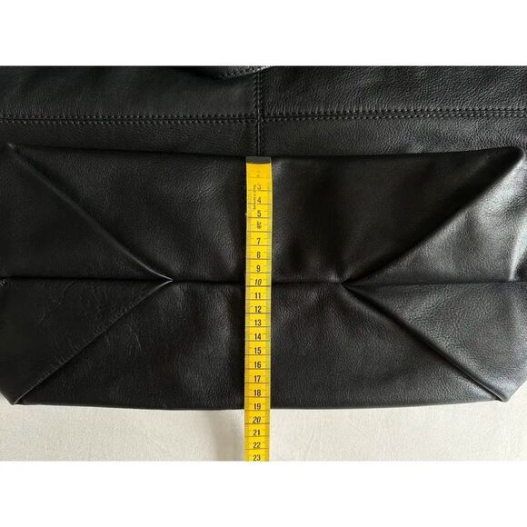 Givenchy Rare George V Tote w/ Iconic Stars 3D Embossed, Black, Preowned - Picture 9 of 9